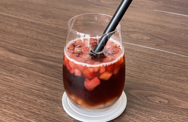 Fruit Tea Strawberry & Nata de Coco ×Black Tea